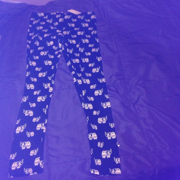 Victoria's Secret pink leggings