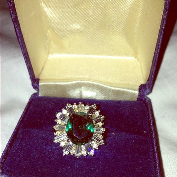 Zirconia ring with green stone