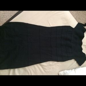 Black bodycon dress