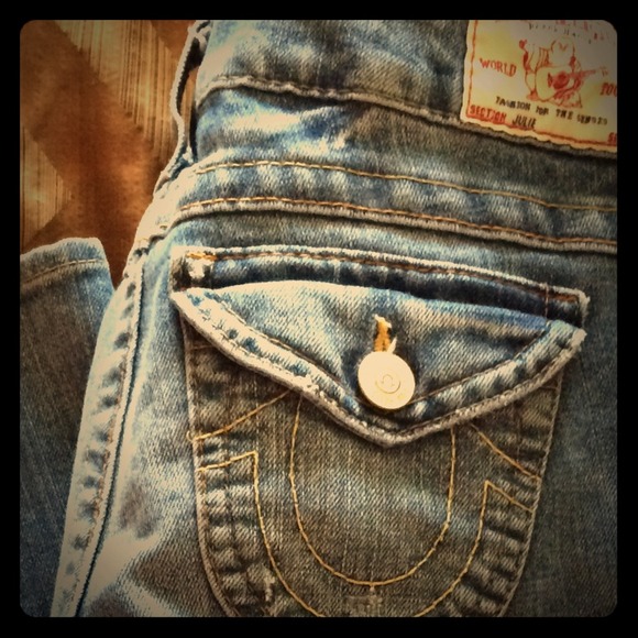 Distressed True Religion skinny jeans