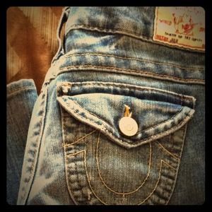 Distressed True Religion skinny jeans