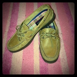 SPERRY TOPSIDERS!