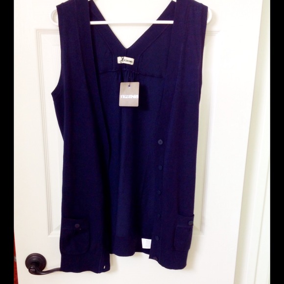 NWT Tezenis - Large Navy Blue Sweater - Picture 2 of 4