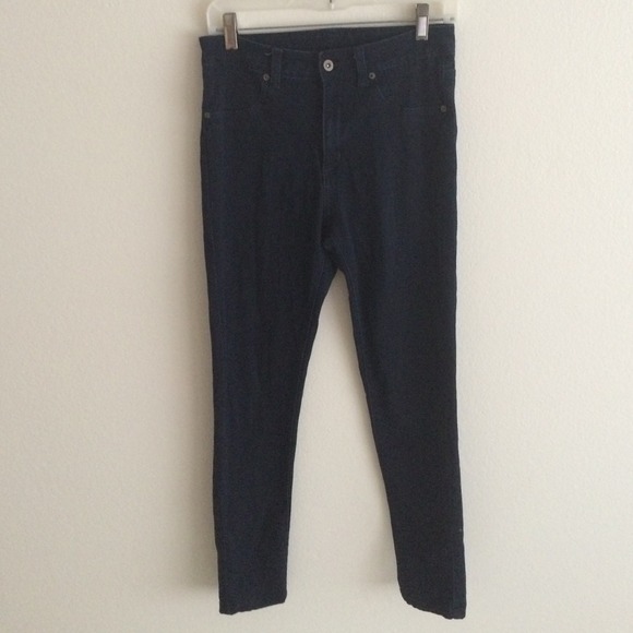 High Waisted Carmar Jeans