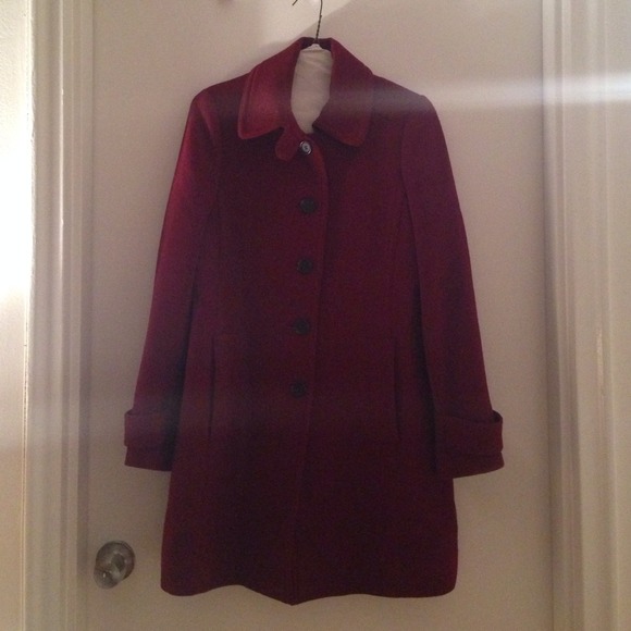 On sale  cos I'm moving in a few days! J Crew Coat