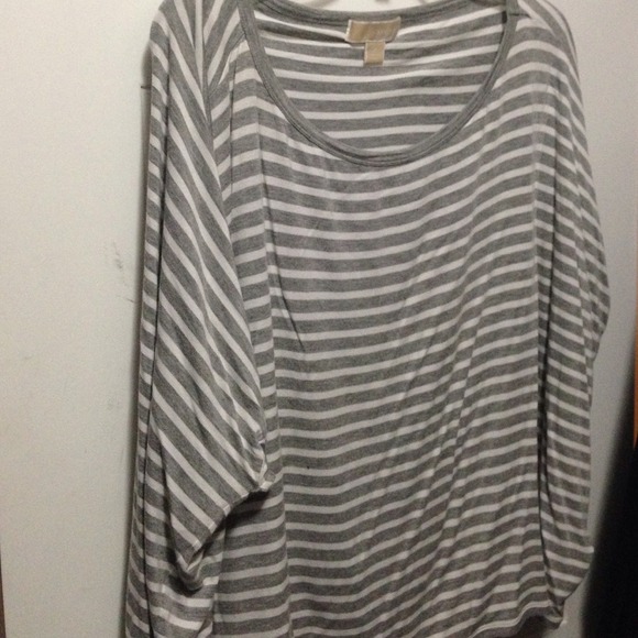 Grey top Michael Kors two tops