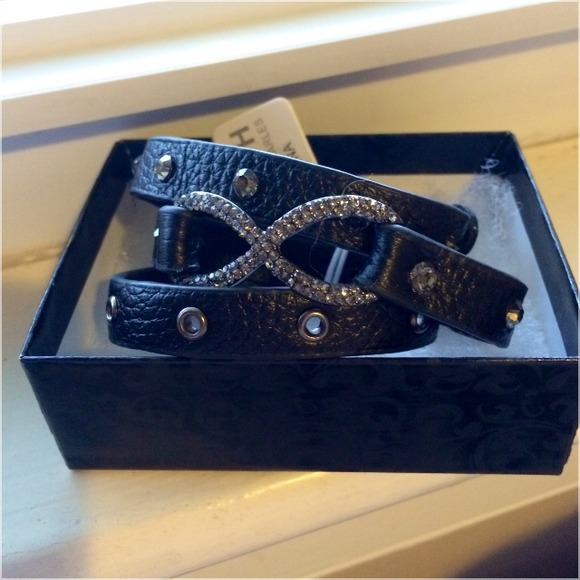 Leather infinity wrap bracelet cuff - Picture 3 of 3