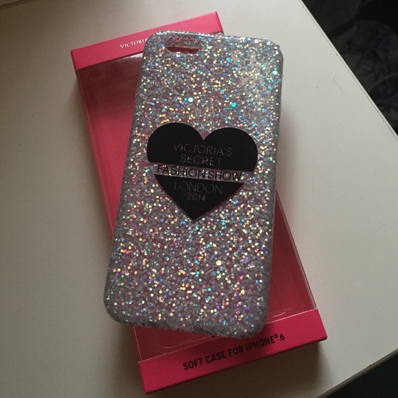 Victorias Secret case for iPhone 6