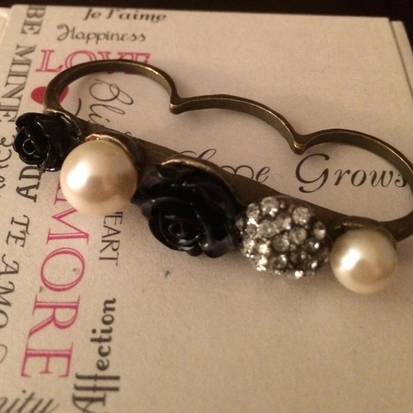 Multi Finger Ring