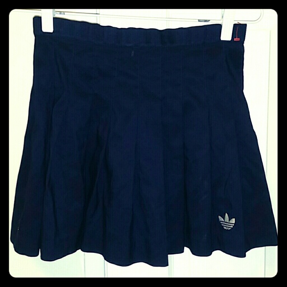 ***SOLD***Adidas vintage retro tennis skirt