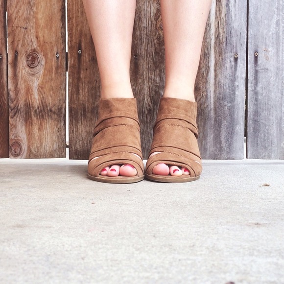 • Brown Suede Heels • 🎉HOST PICK🎉