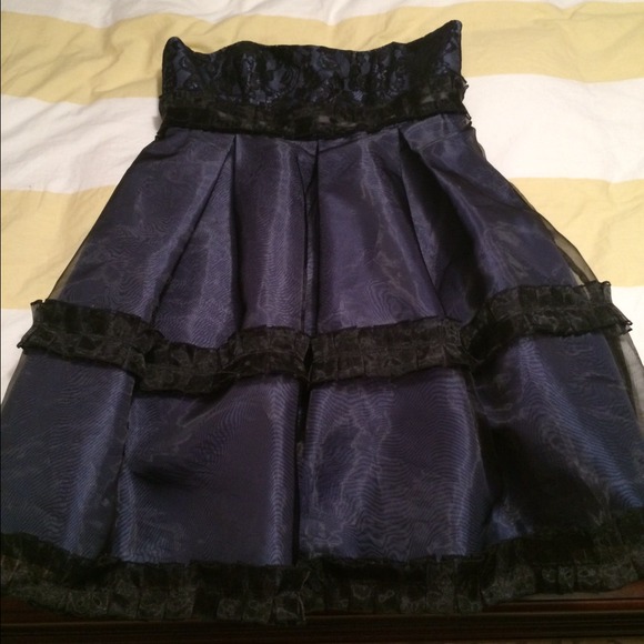 Bcbg party dress size10 never worn.