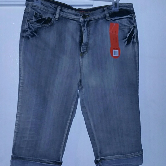 Grey capri bundle