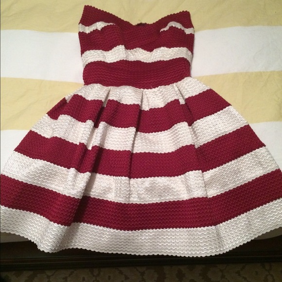 Akira bandage dress size m. (Like express dress)