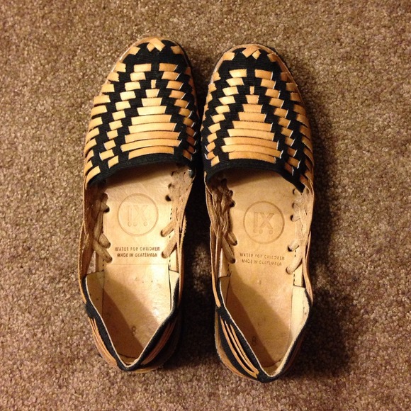 IX handmade leather flats. Water for children