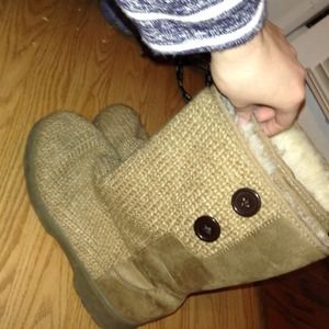 FINAL PRICE! Cute Knit Boots