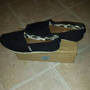 TOMS