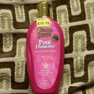 Swedish beauty pink diamond tanning lotion!!!!