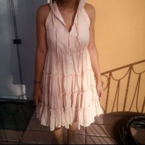 Never worn beautiful sleeveless ruffle dress