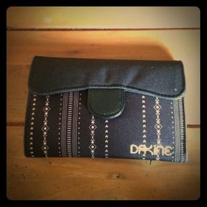Dakine wallet