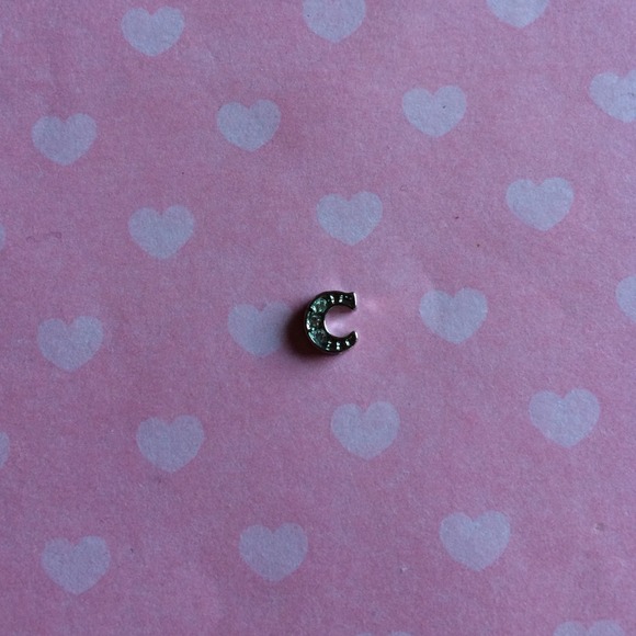 NWOT! Origami owl "c" charm