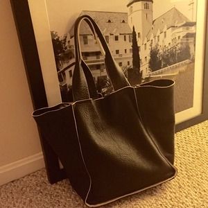 Gap All Leather Shoulder Bag( make an offer)