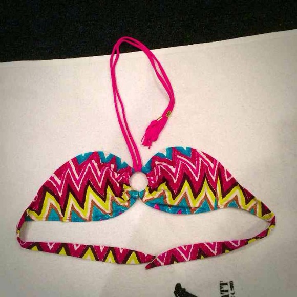 Chevron multi-way bikini top ! NWOT. - Picture 3 of 4