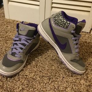 Nike high top shoes