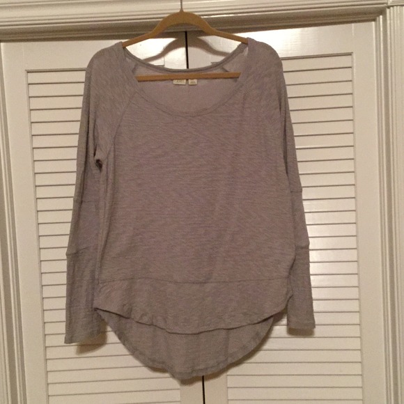 Lucy & Laurel Tops - Like new!! Long sleeve grey shirt. Cute detail!!!