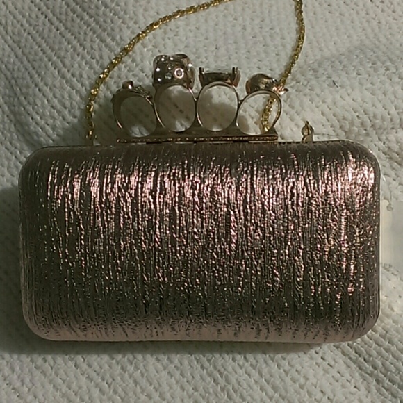 SOLD Rockin clutch with finger holes to hold - Picture 3 of 4