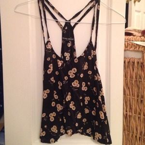 Brandy Melville flower tank top