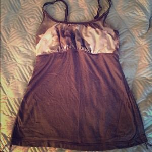 Lululemon tank with built in bra