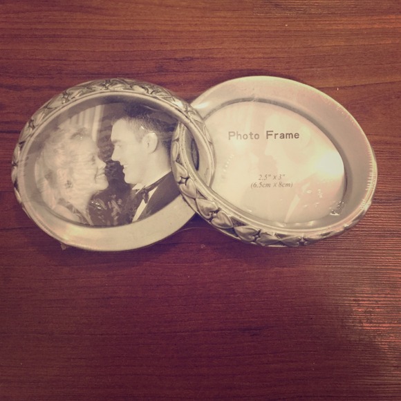 NEW wedding photo frame!