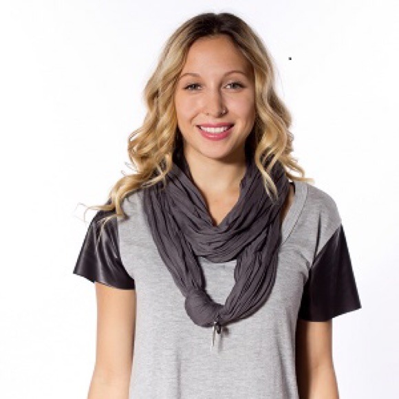 DONNI CHARM. forever charcoal.