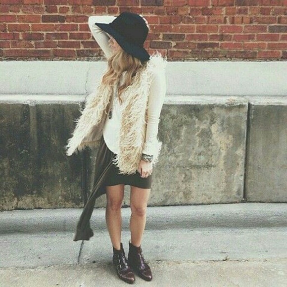 Aeropostale Jackets & Blazers - Oversized Shaggy Fur Vest
