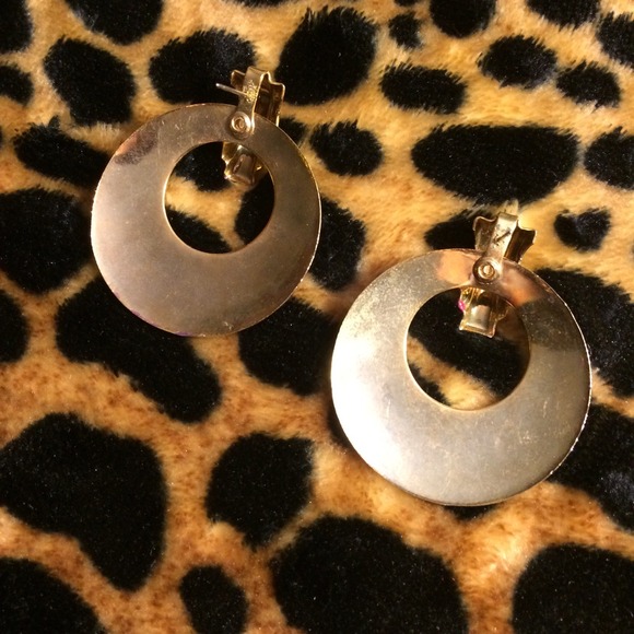 🎉HP Statement Style!🎉 80s inspired earrings - Picture 3 of 3