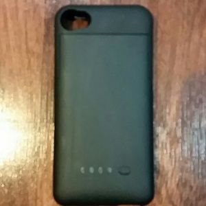 IPhone 4 charging case