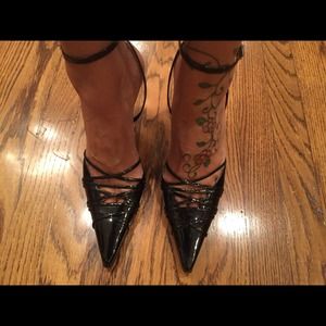 BCBGirls black pointy heels