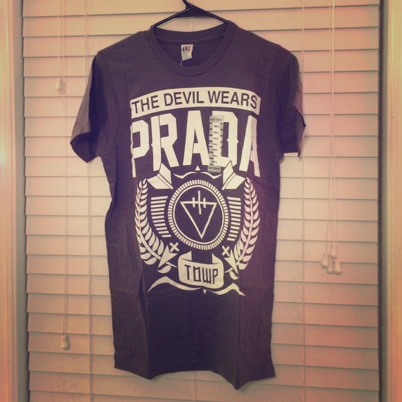 🚫SOLD🚫The Devil Wears Prada T-Shirt