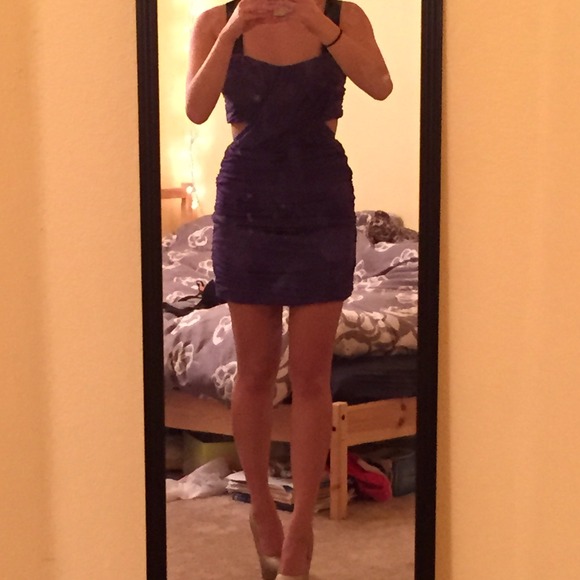 ASOS Criss-Cross Dress - Picture 2 of 3