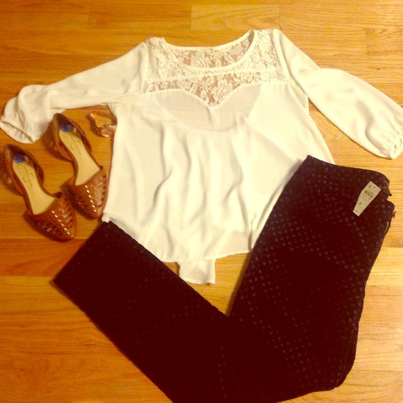 Ann Taylor Skinny Leg Pants!