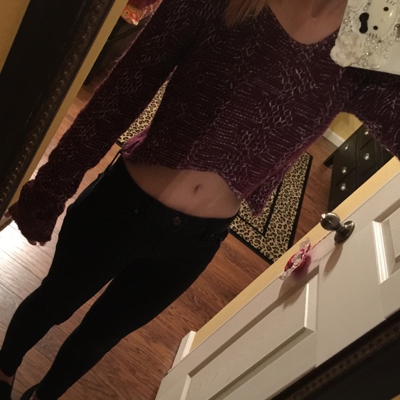 Plum hi-lo sweater - Picture 3 of 3