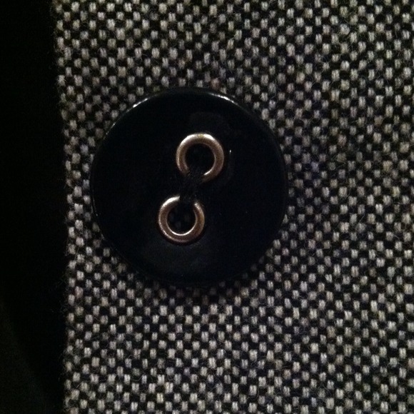 Calvin Klein 3 piece suit - Picture 3 of 4