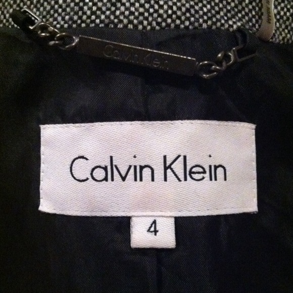 Calvin Klein 3 piece suit - Picture 4 of 4