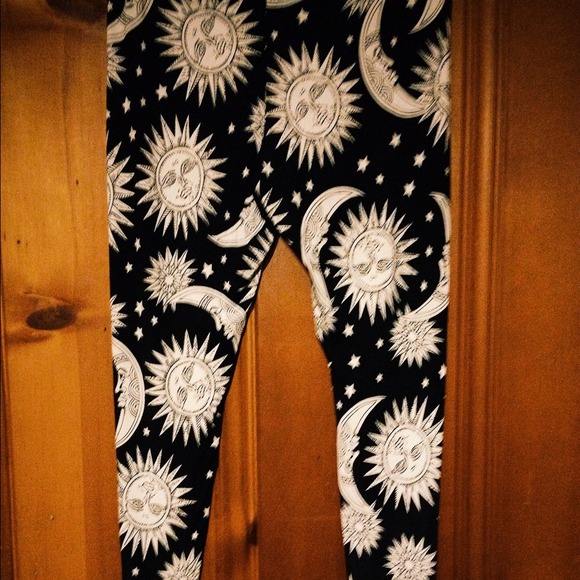 See you Monday leggings from Gypsy Warrior