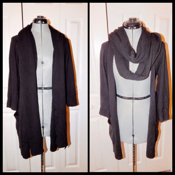 Like new, Juany new steady Theory cardigan