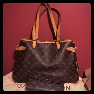 Authentic Louis Vuitton Batignolles.