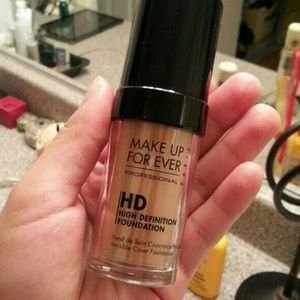 Makeup forever hd foundation