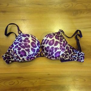 Victoria's Secret Miraculous Plunge Bra