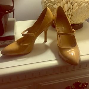 Via Spiga nude patent Mary Janes
